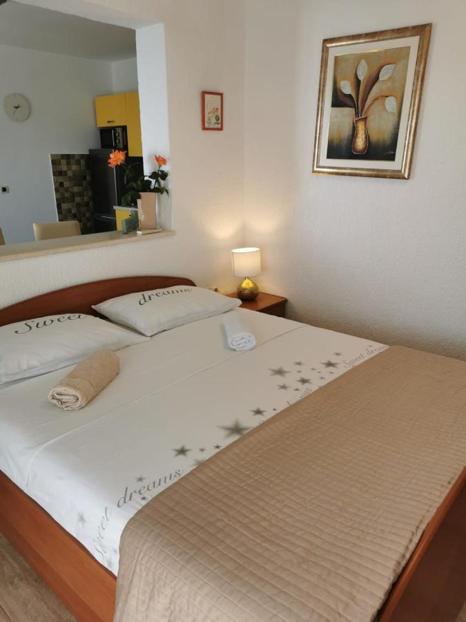 Apartman Ante Brela Dış mekan fotoğraf