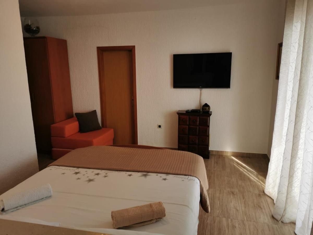 Apartman Ante Brela Dış mekan fotoğraf